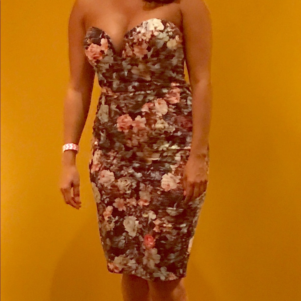 Winter floral sweetheart strapless midi dress